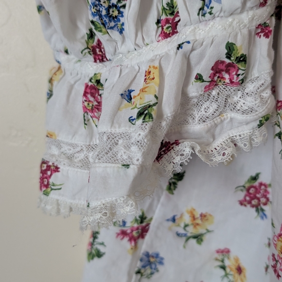 Doen White Floral Top - Picture 5 of 7
